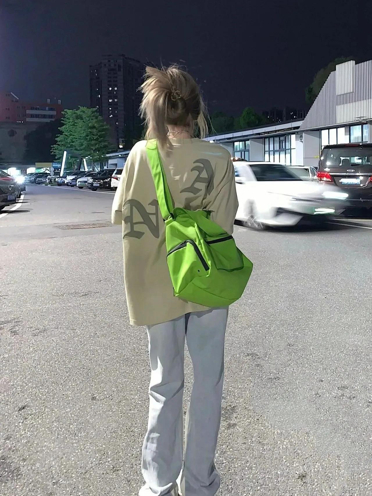 焦糖棕色超显白的一款发色,高级感显白发色推荐亚麻棕青色