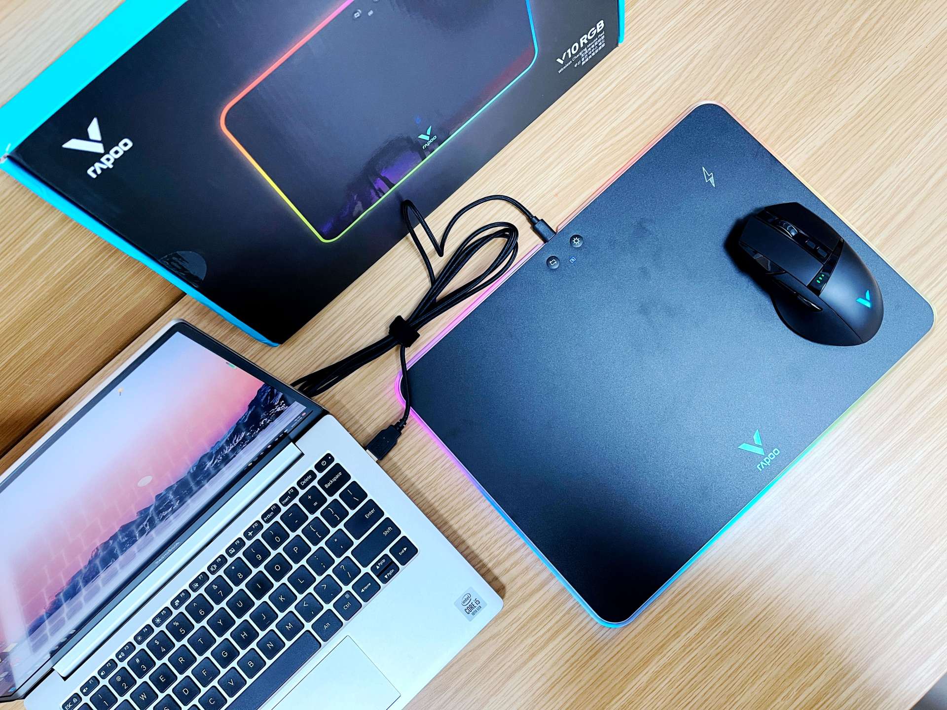 雷柏v1游戏鼠标好用吗,雷柏v10s鼠标垫