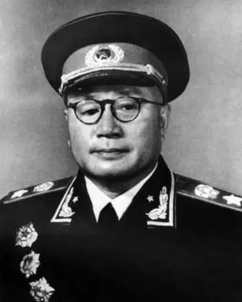 1986年*伯承刘**去世，6个孩子默默无闻，*小平邓**却说：这是好事啊