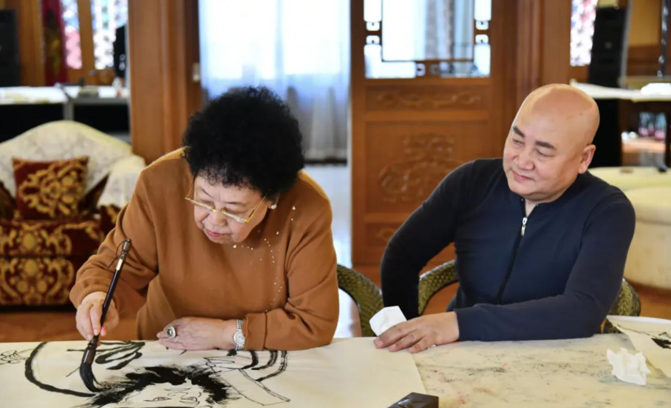 娱乐圈娶了富婆的10位男明星,娶了富婆的10位男星