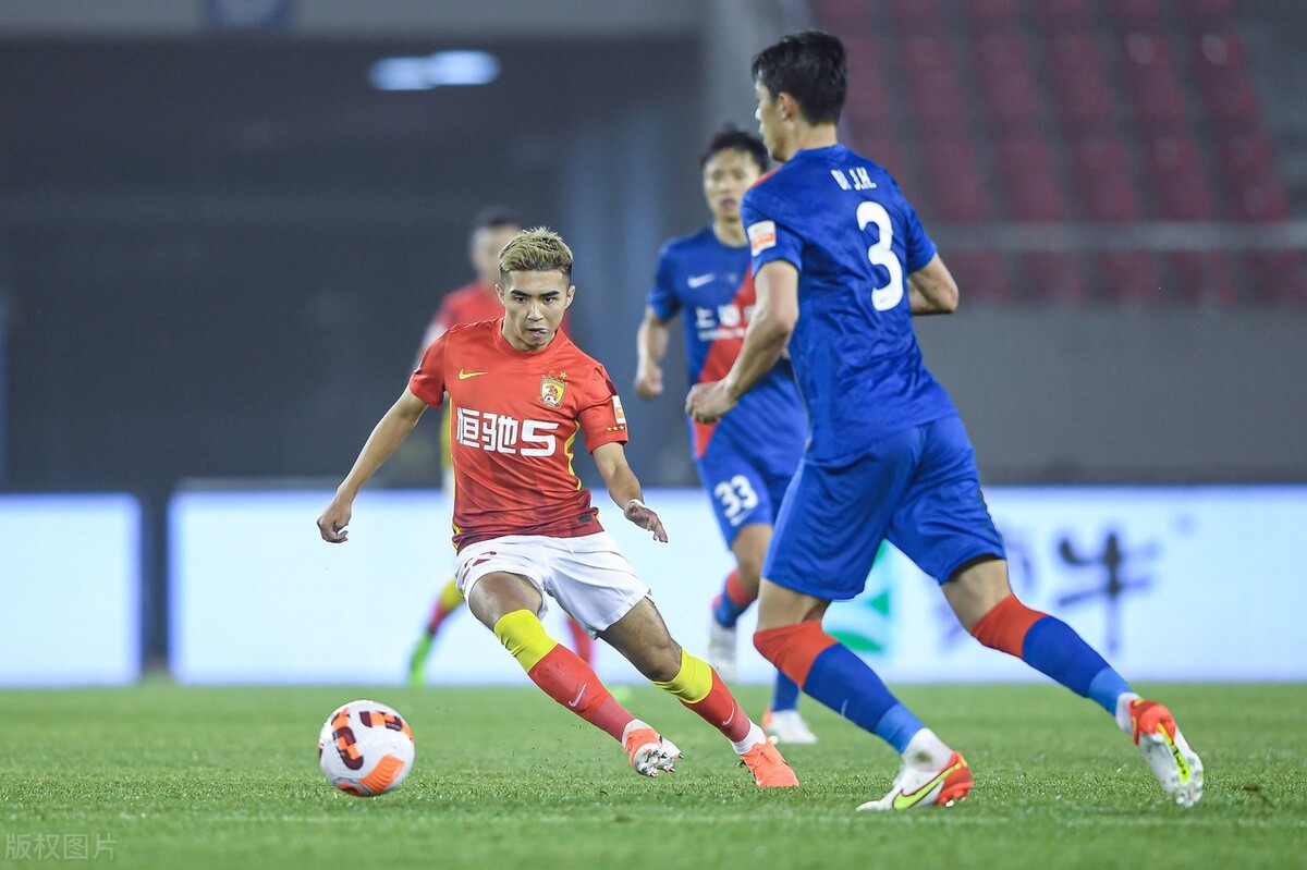 c罗的成长之路有多难,国青c罗留洋