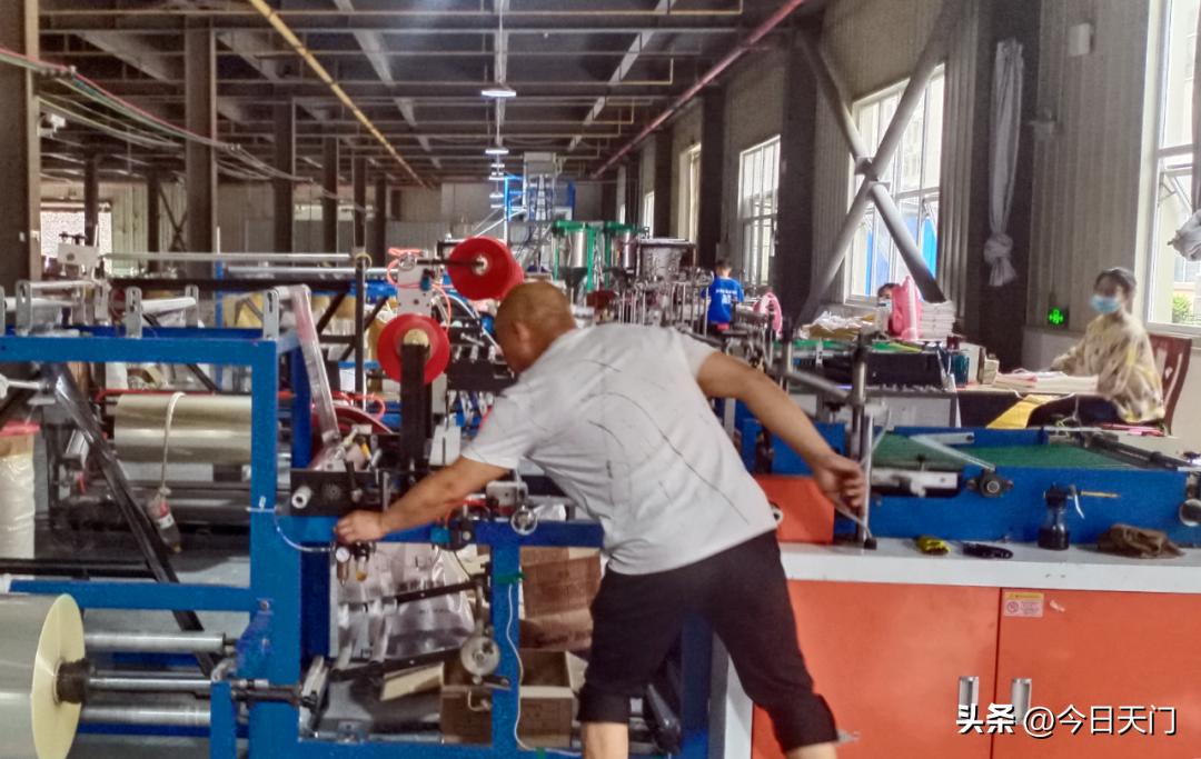 天门市服装产业回归,天门市服装产业回归签约