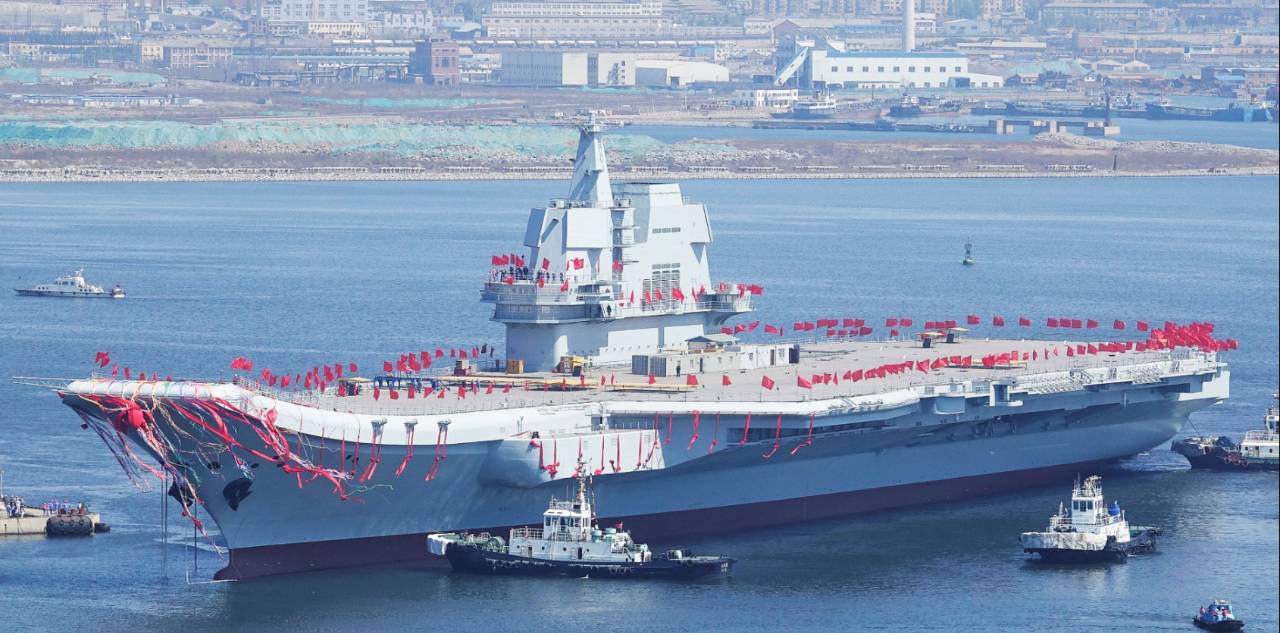 中国海警船遇到日本海警船,中国海警船与日本海警船对峙现场