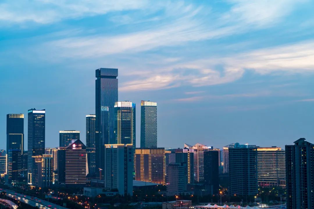 江苏省人大政府工作报告全文,政府工作报告2023权威解读