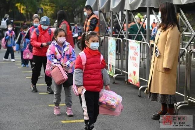 隔离日记小学生,小学生隔离日记200字