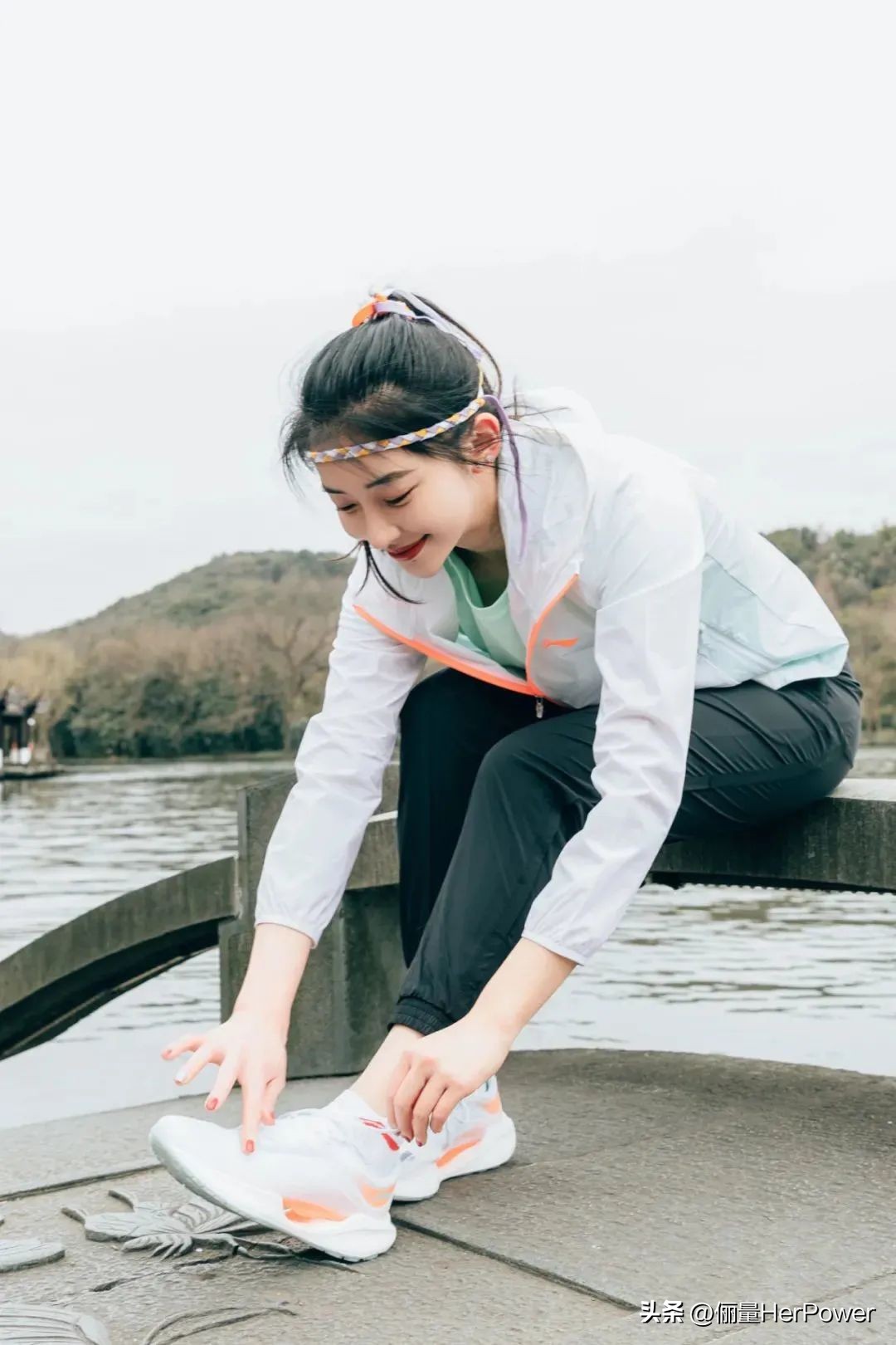 怎么买跑鞋适合自己的,怎么给自己挑一双合适的跑步鞋