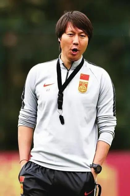 帮助中国打进世界杯的守门员,2002年带领中国足球队进入世界杯