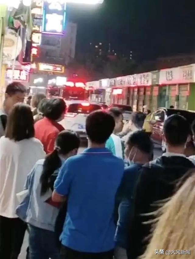 警方上门抓捕偷狗疑犯，其妻将毒狗药倒入厕所下水道不慎中毒亡，当地环保局正检测水质