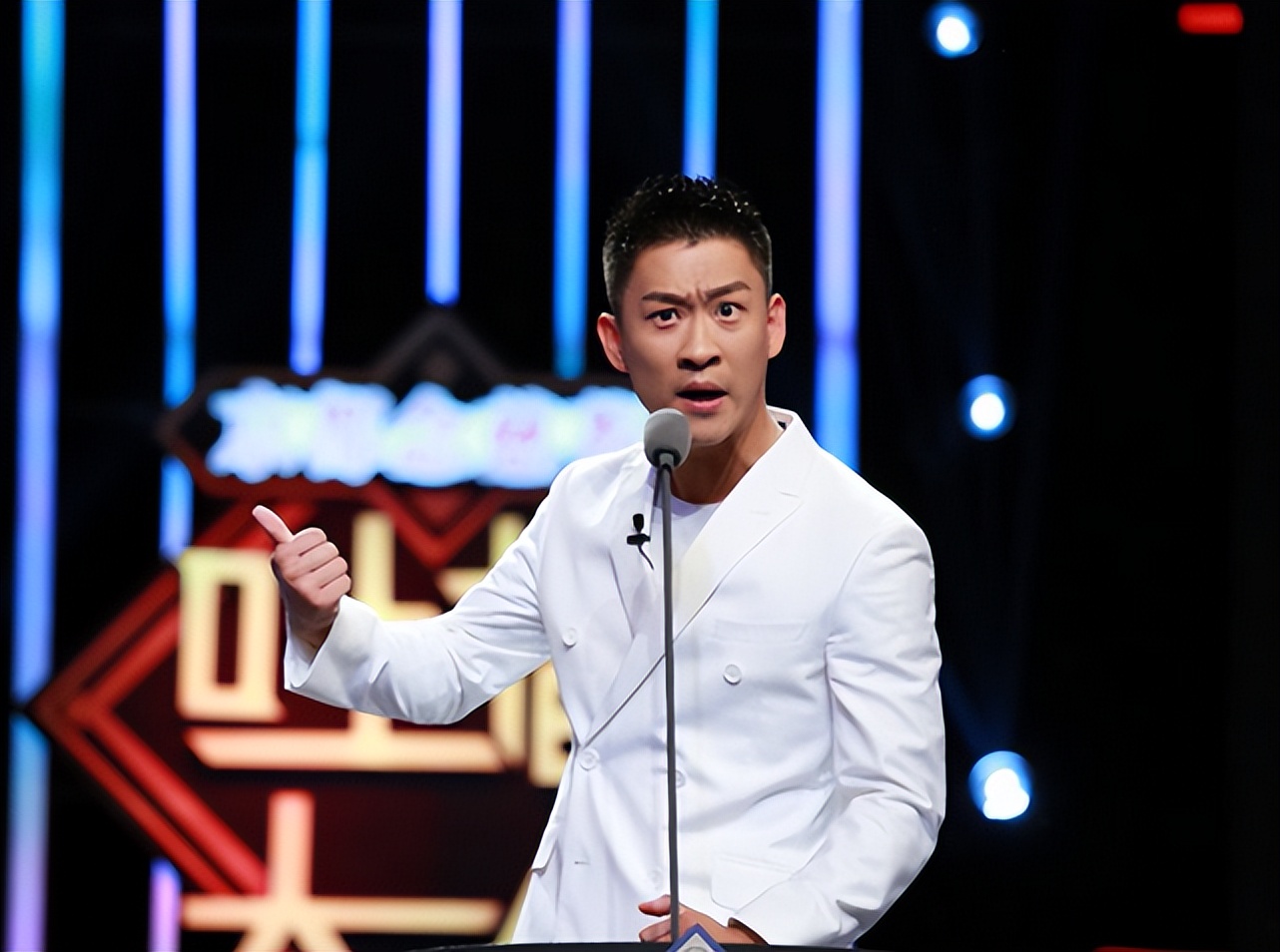 曹云金何云伟和郭德纲什么关系,曹云金何云伟哪一年拜师郭德纲