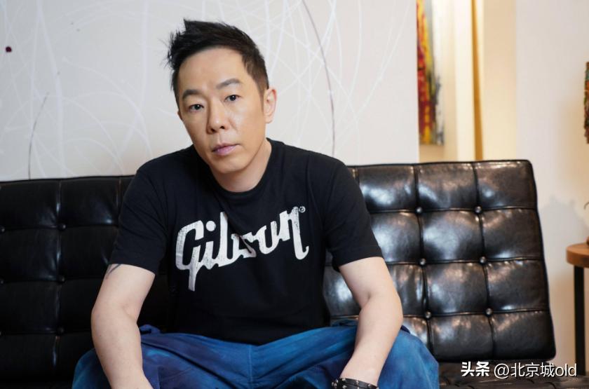 黄贯中隔空对唱黄家驹,黄贯中和黄家驹谁唱得好