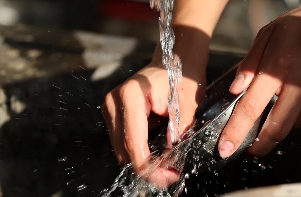 洗碗其实不简单,洗碗看起来简单其实也挺优秀