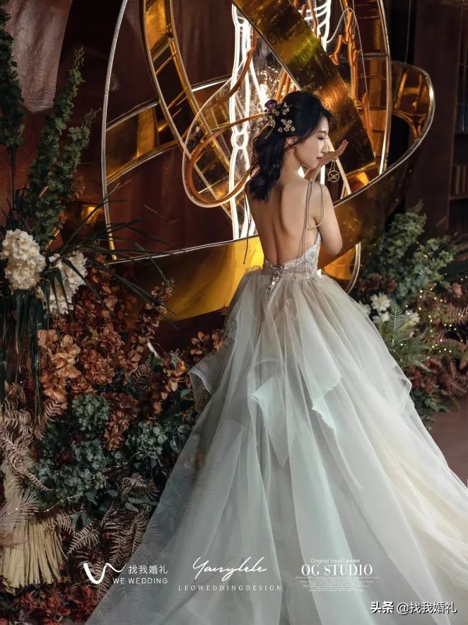 他们在霍格沃茨办了一场婚礼，请来了哈利波特…