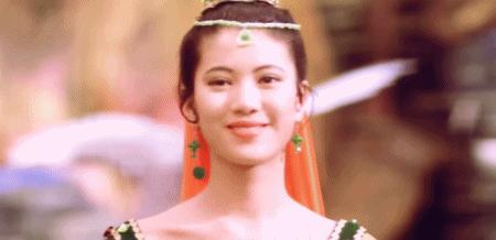 港圈恶女，男女通杀，整个娱乐圈几乎找不到另一个她