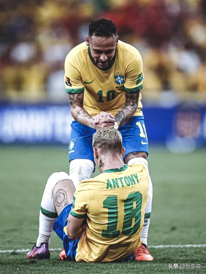 实况足球内马尔原地转圈,内马尔转圈射门原视频