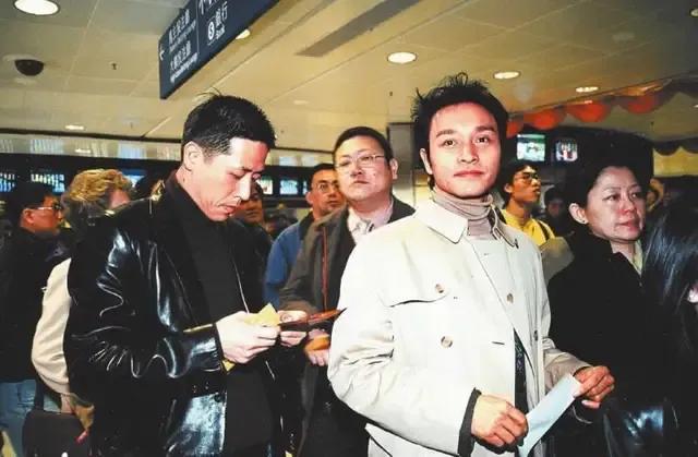 张国荣与唐鹤德最后一次公开露面,19年后再看张继科