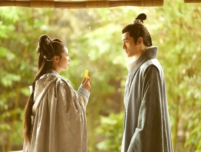 最感人的情诗10首,爱你情诗100首