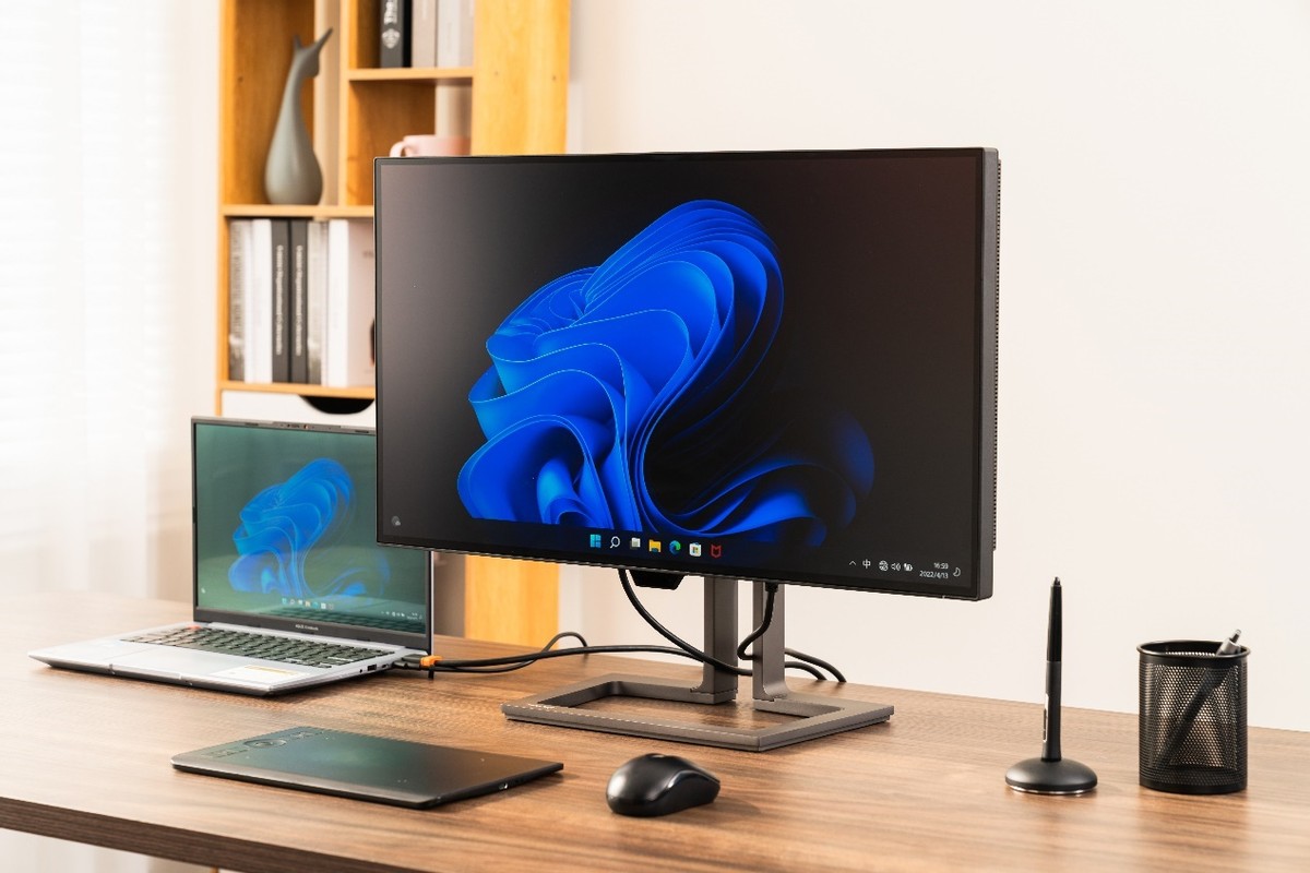 27寸飞利浦显示器测评,量子点LEDMINILED对比