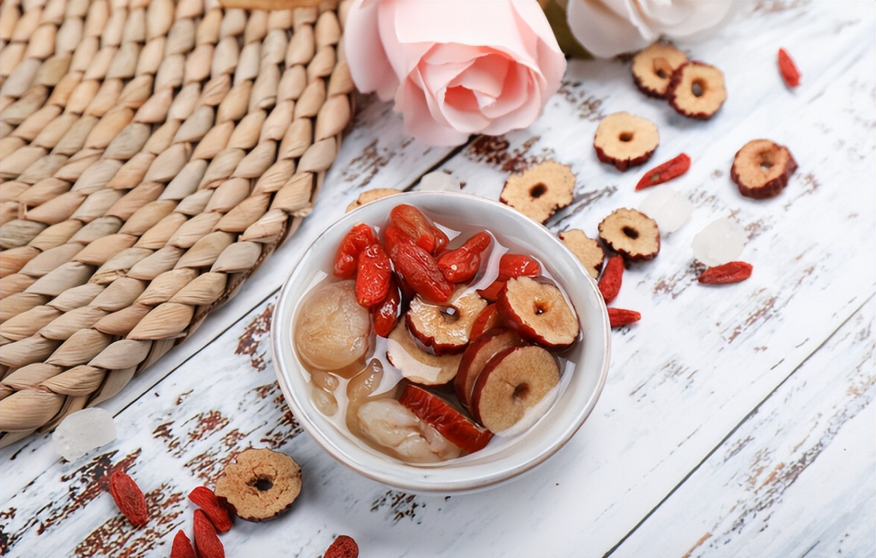 8种养颜食物让你容光焕发,多吃这些食物让你拥有美丽容颜