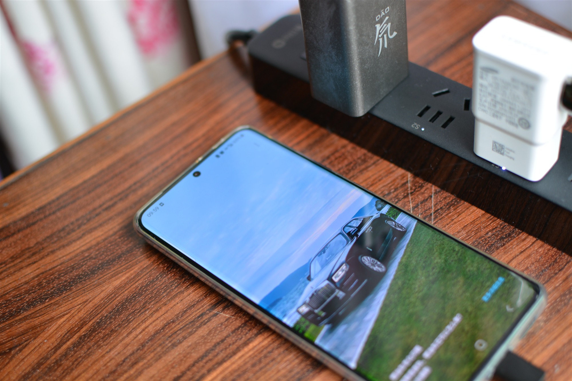 努比亚氮化镓65w超级快充头,努比亚氮化镓165w充电器充iphone