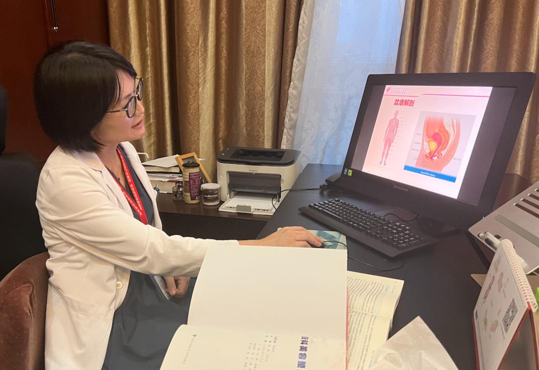 【科普】5岁时一场车祸,让她“尿”出月经、无法*生活性**...5小时手术重建盆底,终获新生!