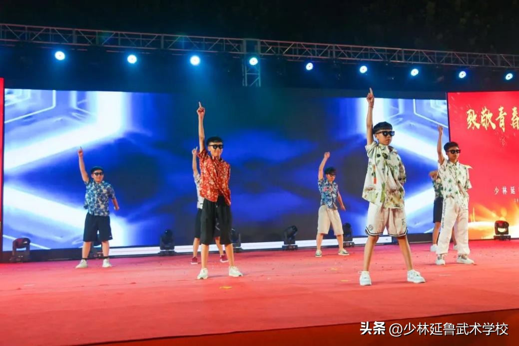 鑷存暚闈掓槬绛戞ⅵ鏈潵涓婚鍥㈡棩娲诲姩,鑷存暚闈掓槬鑺傜洰