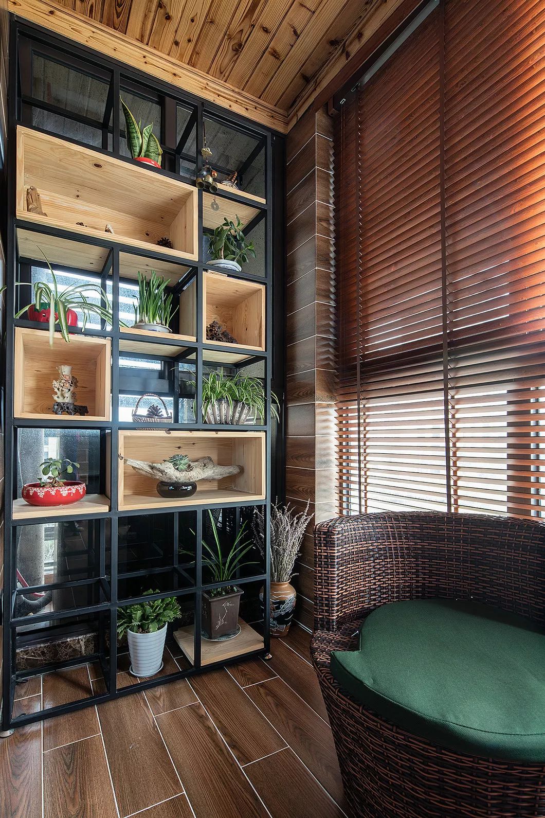 130平现代轻奢风迷人高雅范儿,127平现代美式风格