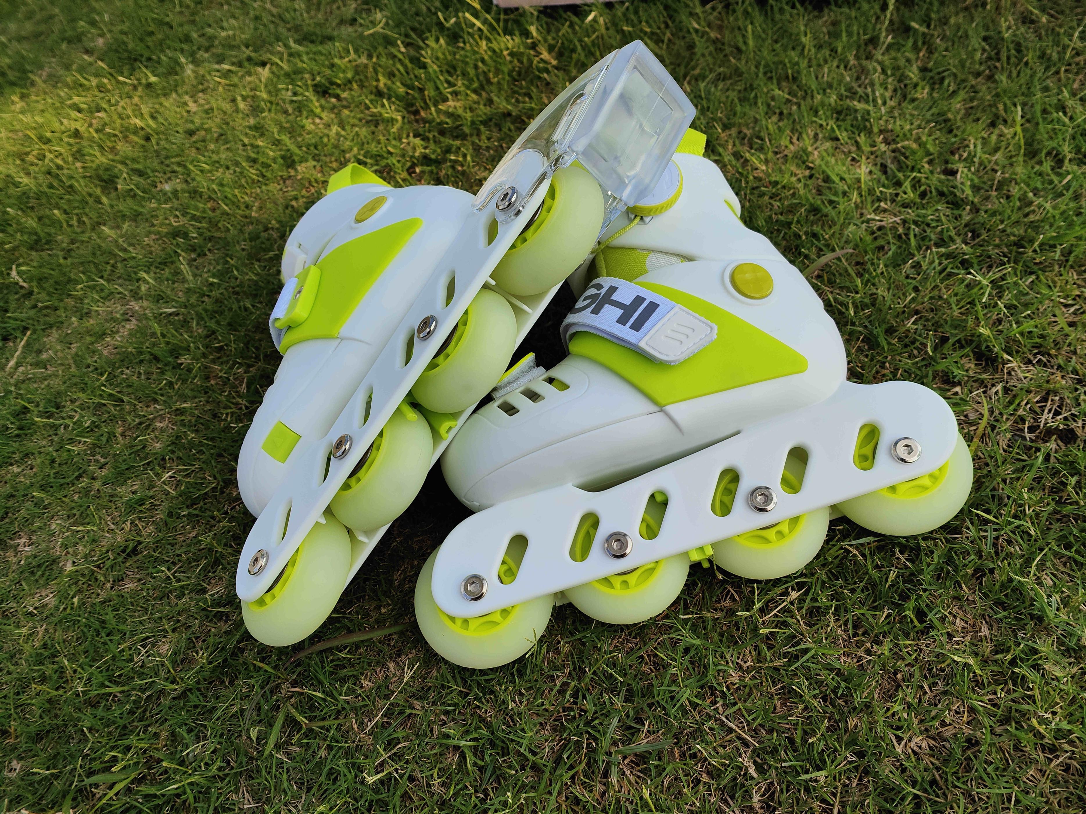 酷骑轮滑鞋r2s码和m码对比,酷骑轮滑鞋r1r2哪个好