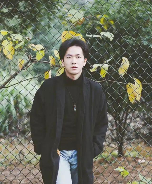 90后小伙创作8幅沙画作品,最震撼的红楼梦沙画