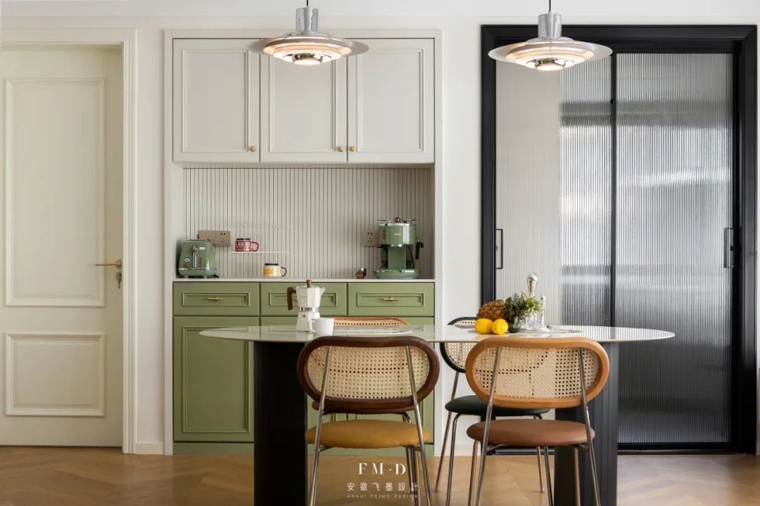 井井有条的收纳,小卧室收纳得井井有条温馨舒适