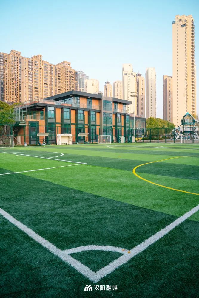 到汉阳踢球，512G的胃还不够用！