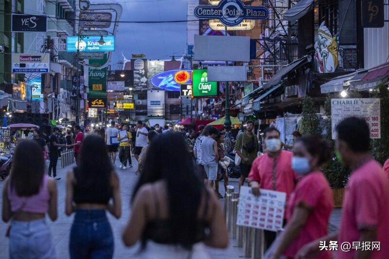 去泰国玩一个星期要花费多少泰铢,泰国入境10000泰铢