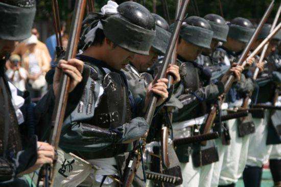 浅析日本战国时代寄亲寄子制度