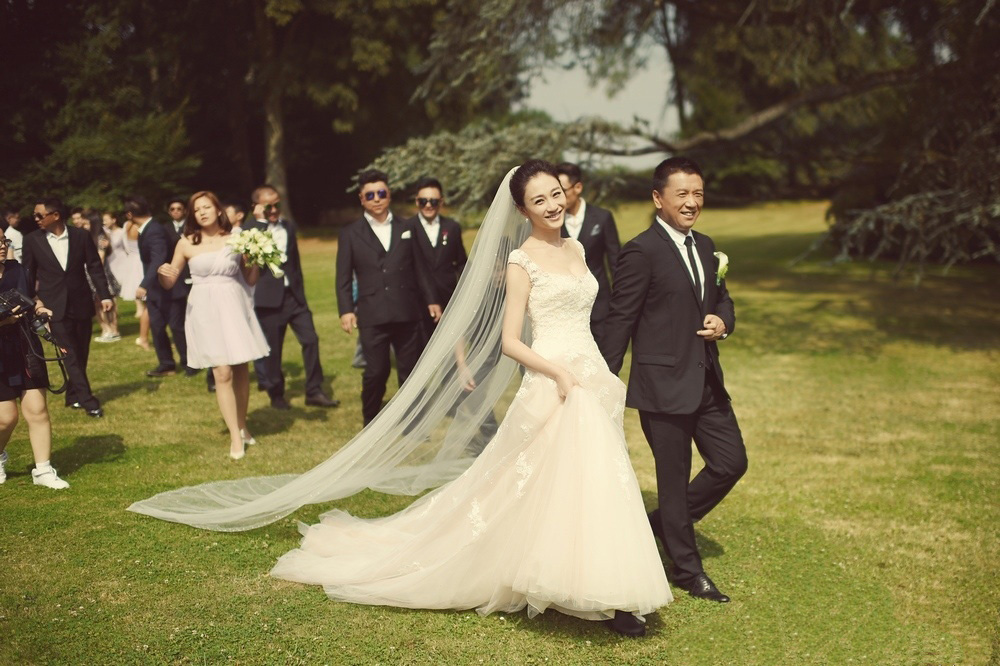 李小冉和鄢颇交往时间,鄢颇与李小冉