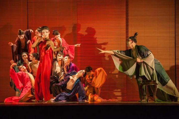 舞剧李白舞台灯光与舞美分析,舞台灯光运用比较好的舞剧