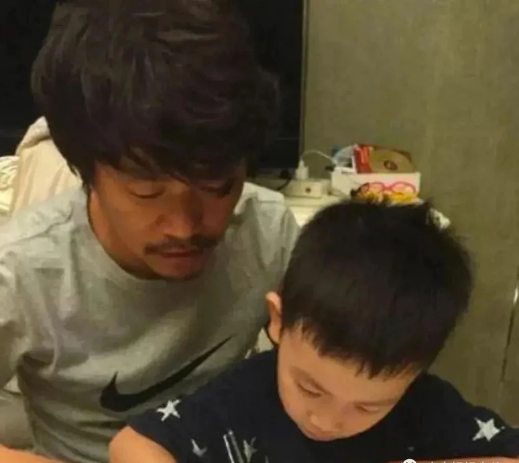 王宝强与女友冯清现身,王宝强携女友冯清现身