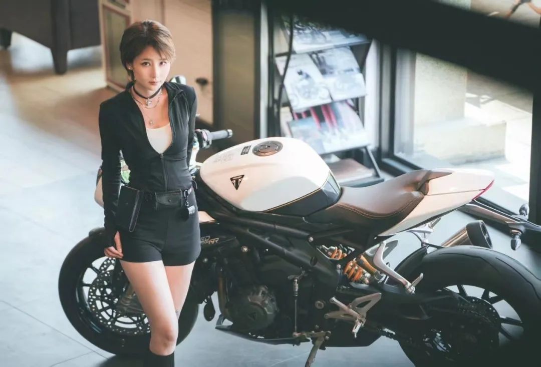 凯旋火箭3优缺点,火箭凯旋3新款试驾