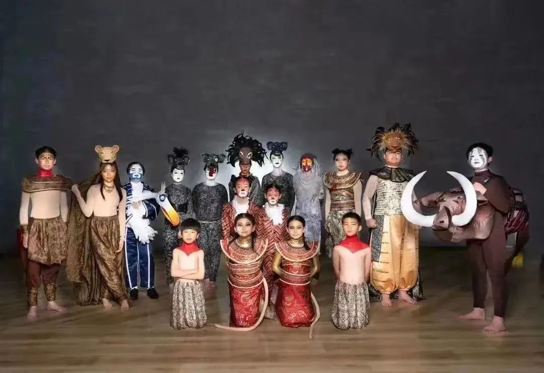 这所学校用百老汇式的高规格表演艺术教育滋养孩子的精神世界