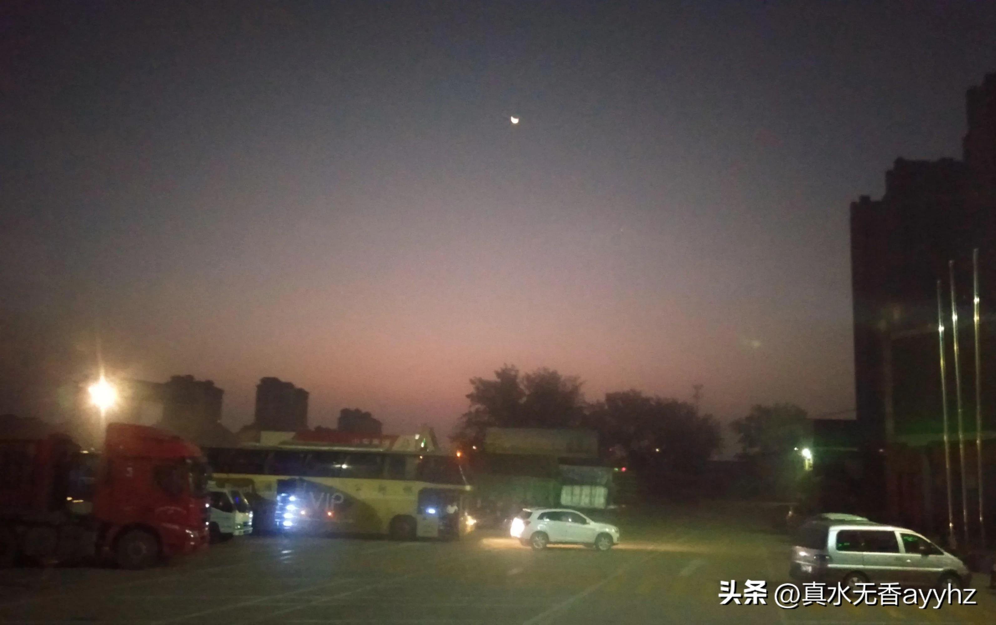 观海听涛见贤思齐,观海听涛赏明月