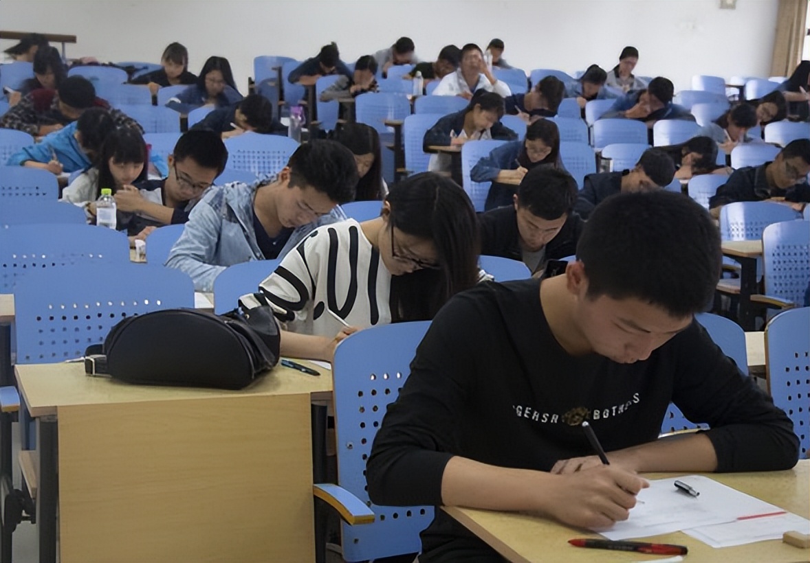 大专200分和400分有区别吗,高考两百多分还有必要读大专吗