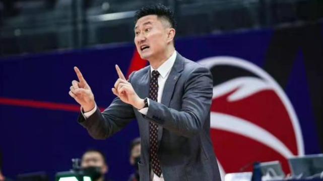 汤神运球再现神奇操作,汤神单场14记