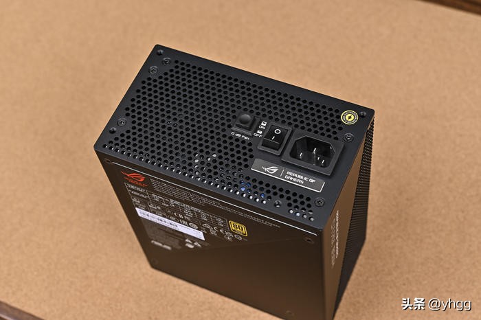 黑金全塔海景房——ROGZ790HERO+4080猛禽+追风者NV7装机展示