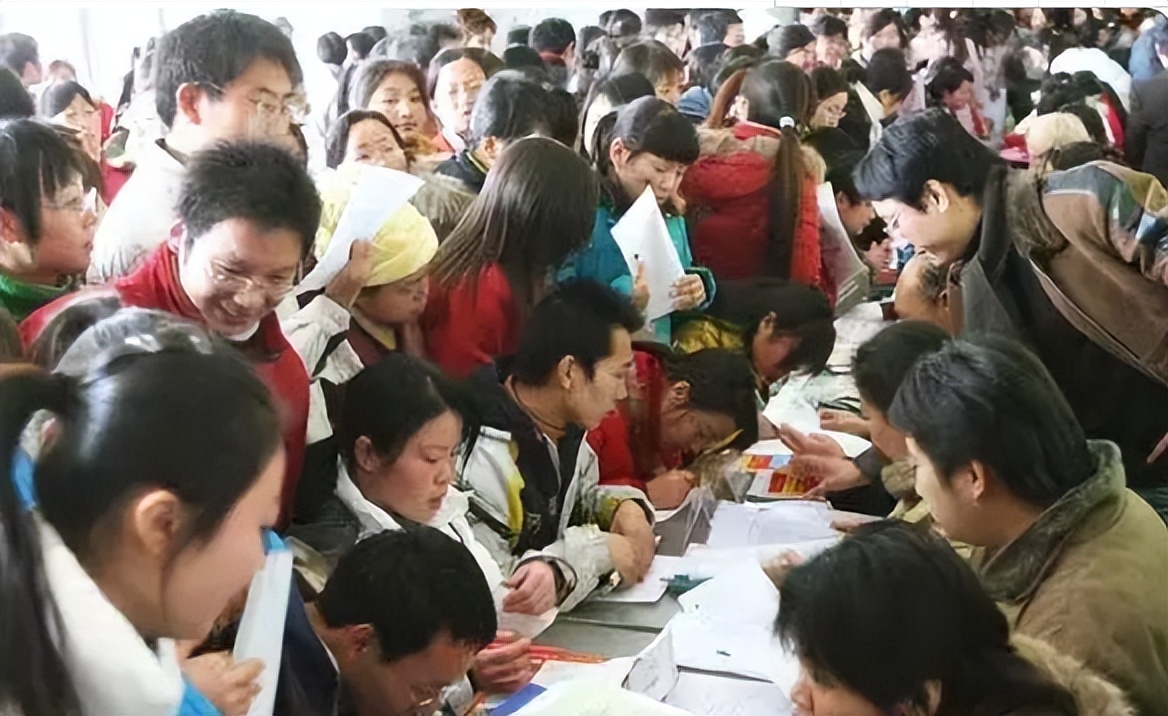 农村大学生买不起房,大学生上学期间如何有稳定的收入