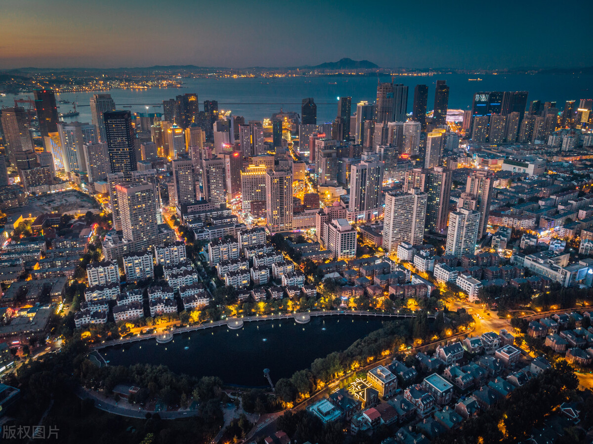 2023一线城市排名名单大连,30个二线城市排行