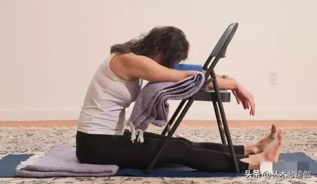 一套修复性瑜伽练习（原来瑜伽还可以懒着练）