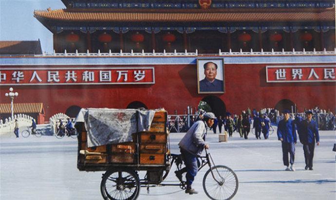 日军日记：*安妇慰**不服从管教，我很愤怒，用*刀刺**插入她的*体下**3