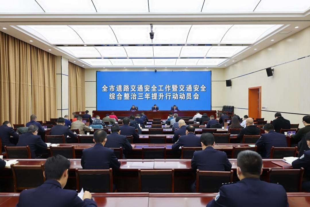 交警支队圆满完成安保工作,公安交警圆满完成双节安保工作