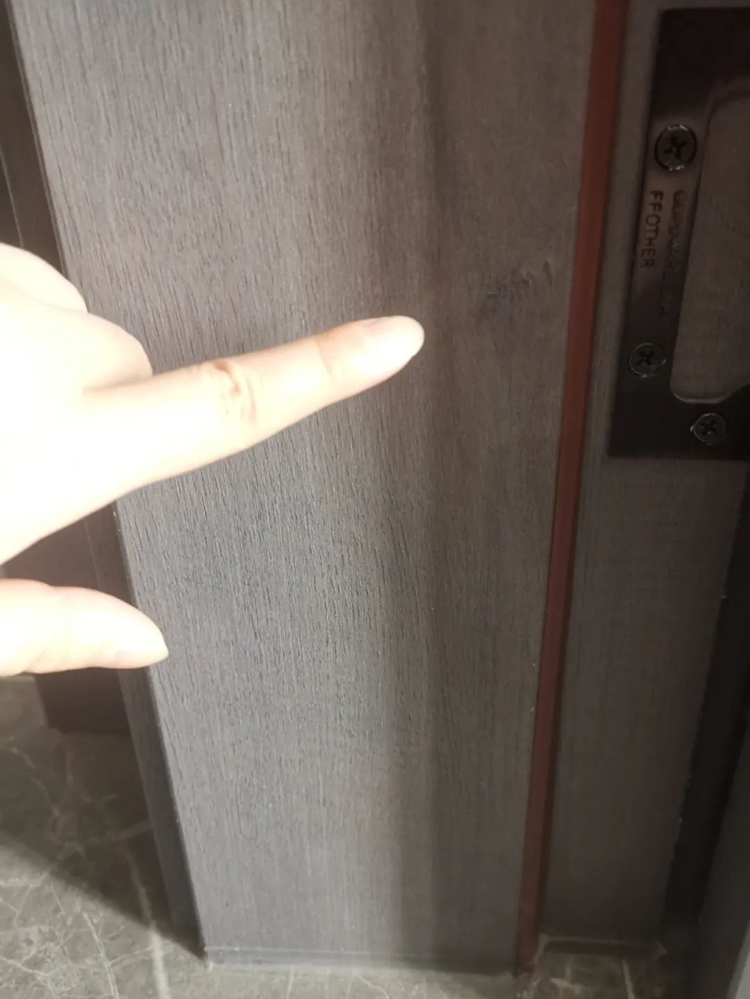 安吉尔净水机漏水淹楼下怎么赔偿 (安吉尔净水器漏水怎么维修)