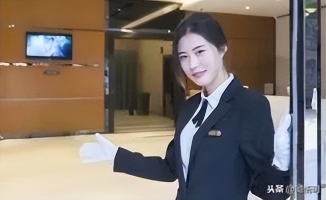 为什么情侣酒店天花板有镜子,为什么情侣酒店的浴室是玻璃的