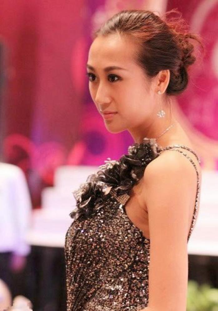 陈浩民老婆蒋丽莎生孩子,陈浩民老婆蒋丽莎结婚视频