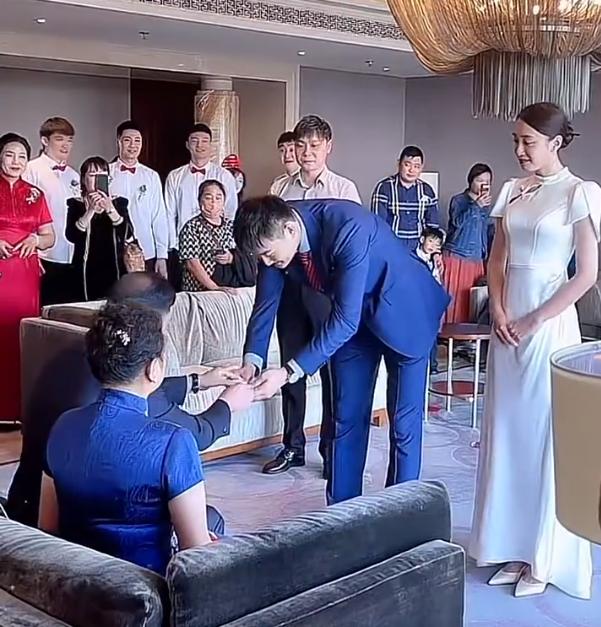 丛明晨婚礼伴郎入场,丛明晨婚礼在沈阳哪里举办